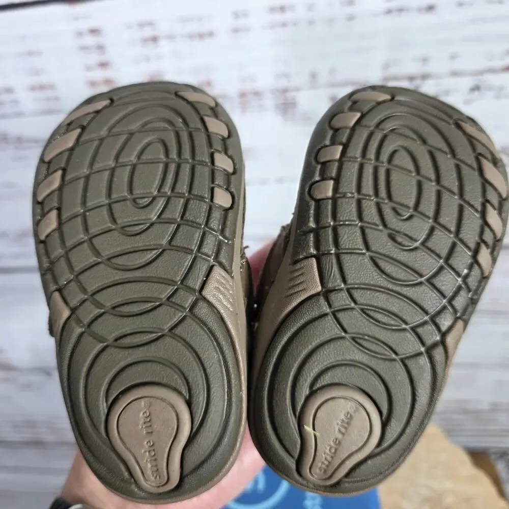 Stride Rite Wally Loafer size 4W Brow Leather
